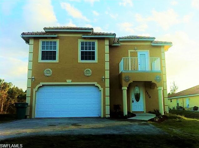 1st image of 2530 10th Ave NE