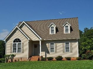 117 Country Estates Rd, Appomattox, VA 24522