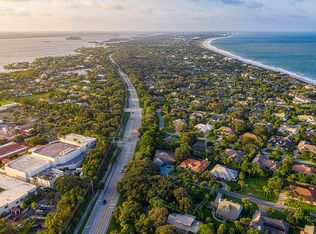 1909 Ocean Ridge Cir, Vero Beach, FL 32963