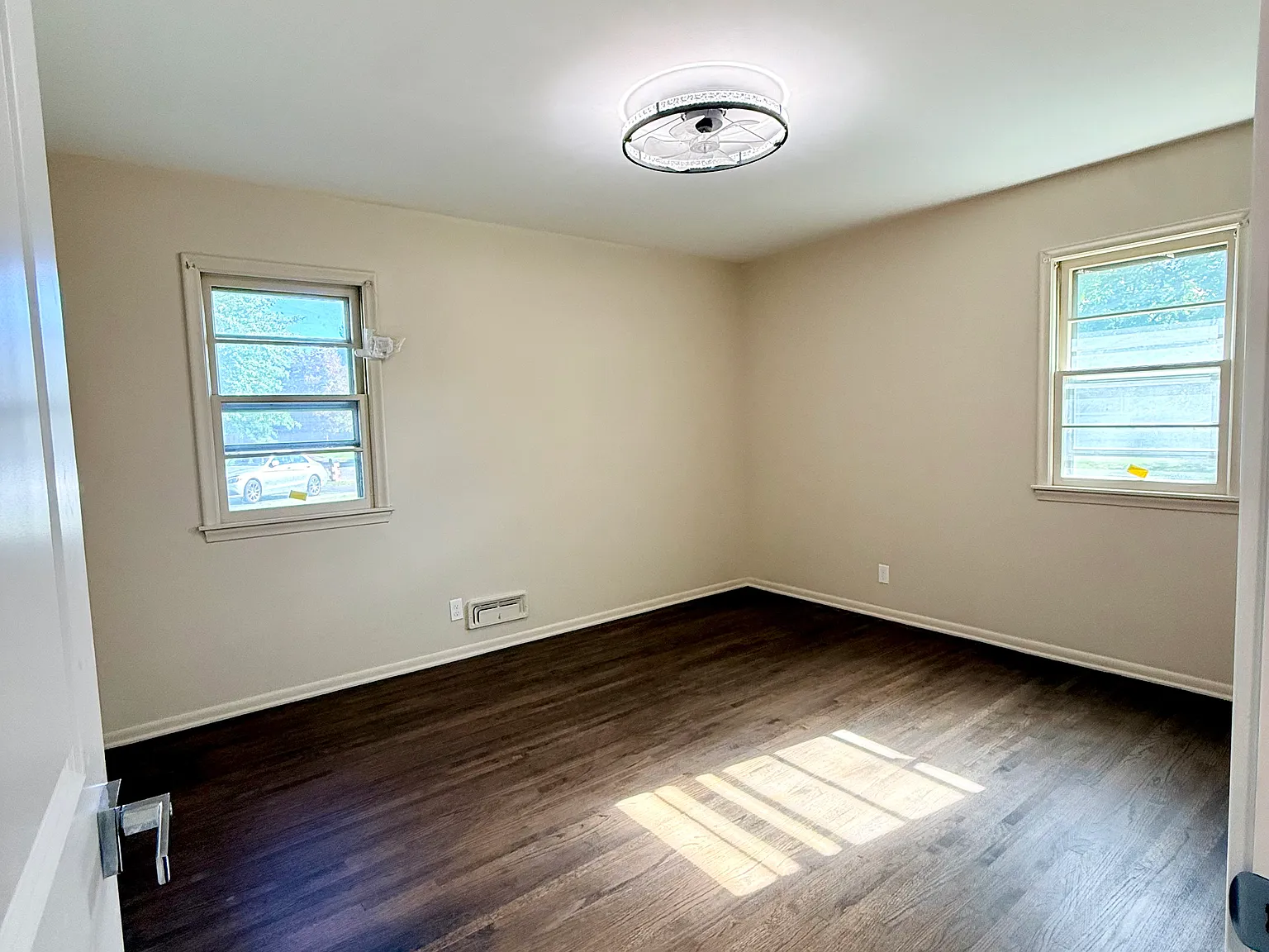 4 bed, 1.5 bath, 1700 sqft, $2,895 — Photo 4