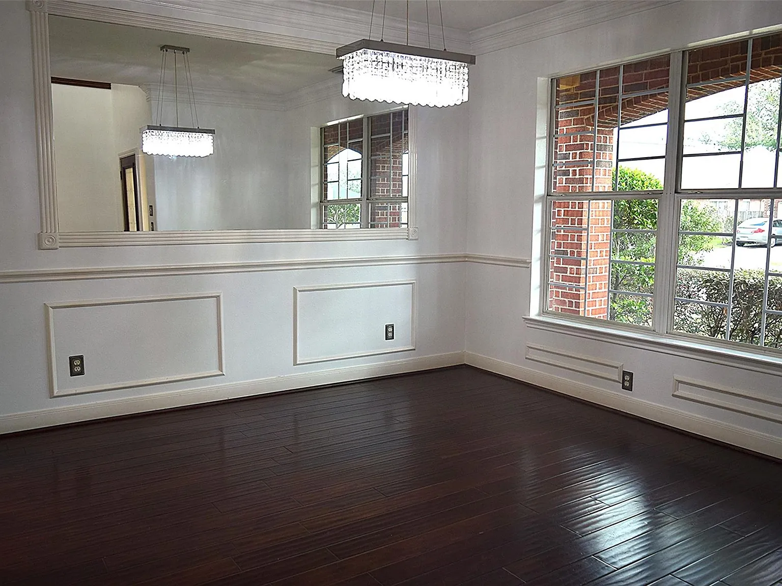 4 bed, 2.5 bath, 2997 sqft, $2,300 — Photo 4
