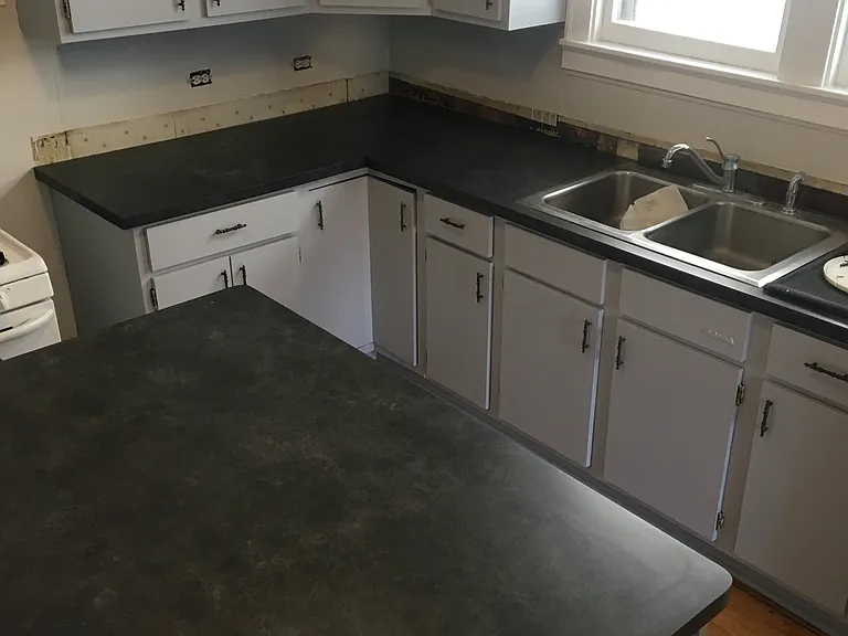 1820 W Fletcher St #1 — Photo 3