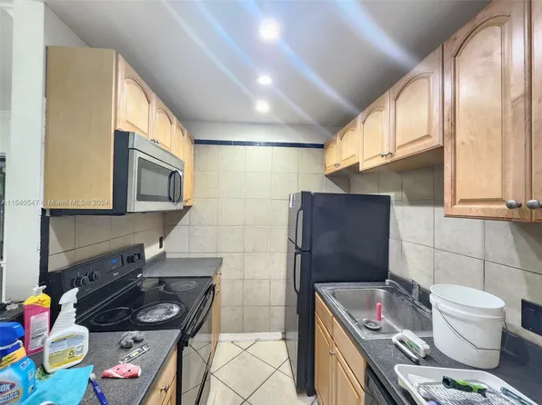 7 Crossings Cir APT C, Boynton Beach, FL 33435