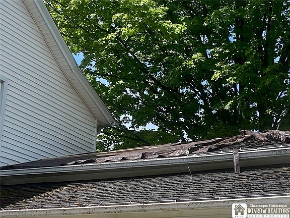 4th image of 66 Cushing St