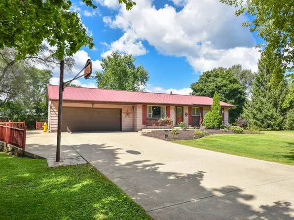 W370S1805 Utica ROAD, Dousman, WI 53118