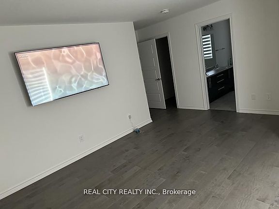 4th image of 25 Whitton Dr