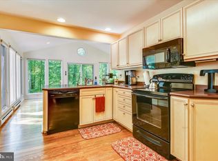 1409 Fallswood Dr, Potomac, MD