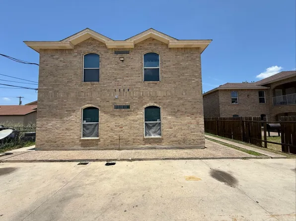 3006 E Stewart St, Laredo, TX 78043