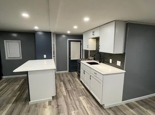 1014 Washington St, Fredonia, KS 66736
