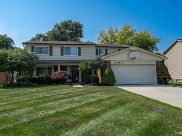 28497 Newport St, Farmington Hills, MI 48331
