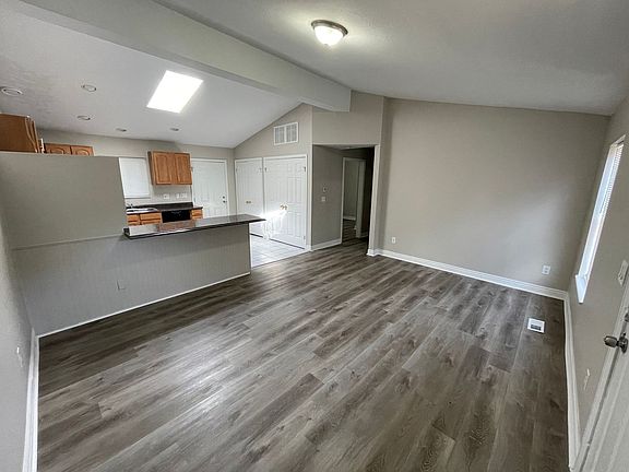 4th image of 2739 W 12th Ave