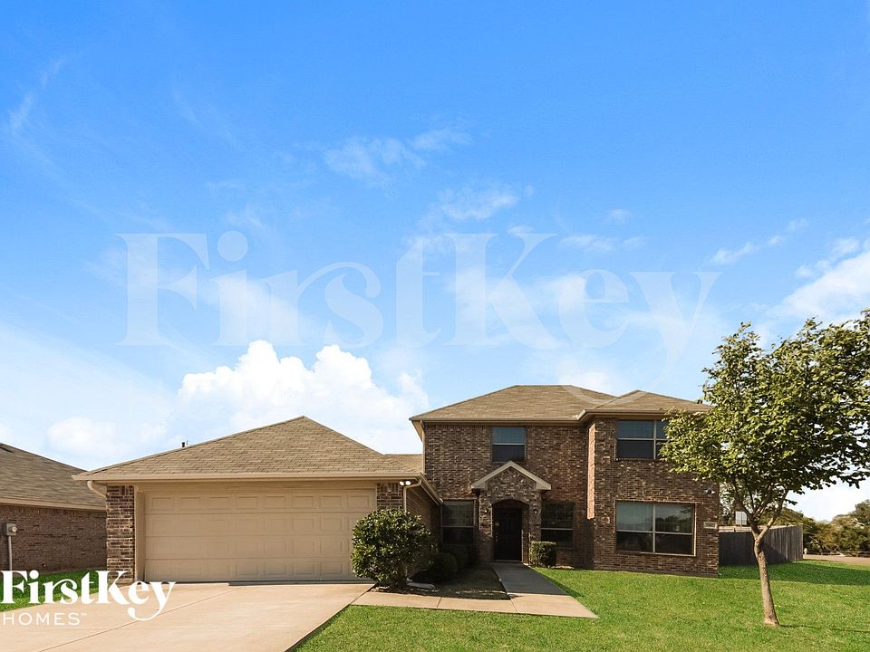 1st image of 15642 Gatsby Ln
