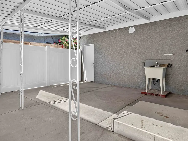 7865 Cantaloupe Ave — Photo 34