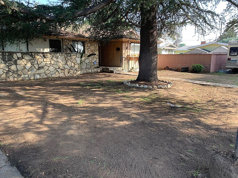 2nd image of 712 N Hyacinth Ave