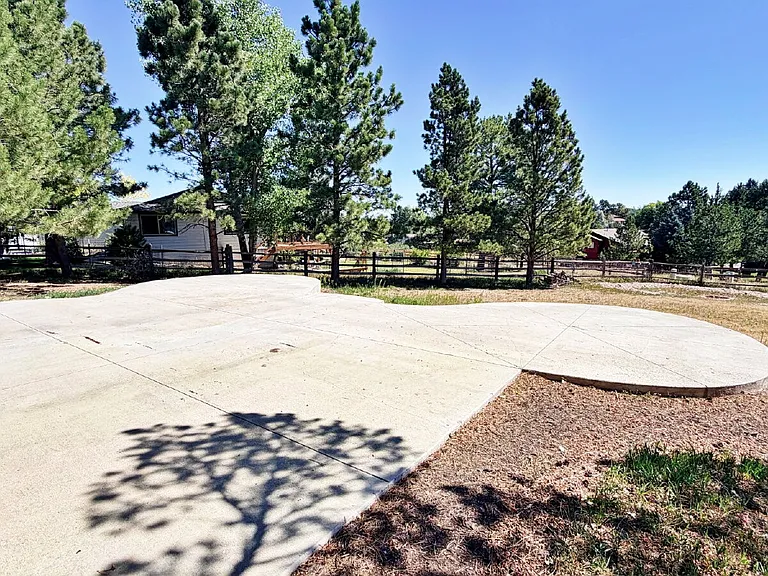6764 Hillridge Pl — Photo 37