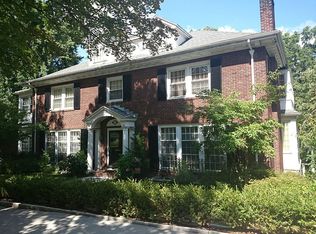 33 Clinton Rd, Brookline, MA 02445