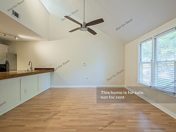 3rd image of 602 Gatehouse Ln