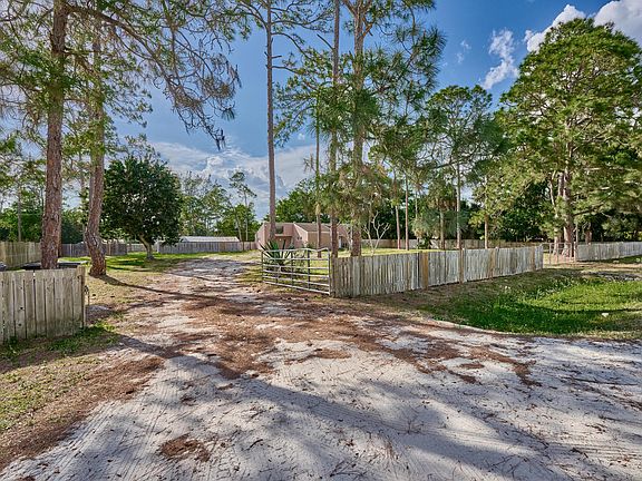 3rd image of 4751 126th Drive N