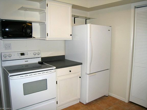 5th image of 20355 Williamsburg Ct #224D