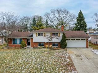 37578 Ladue St, Clinton Township, MI 48036