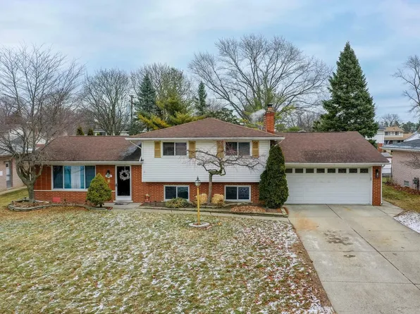 37578 Ladue St, Clinton Township, MI 48036