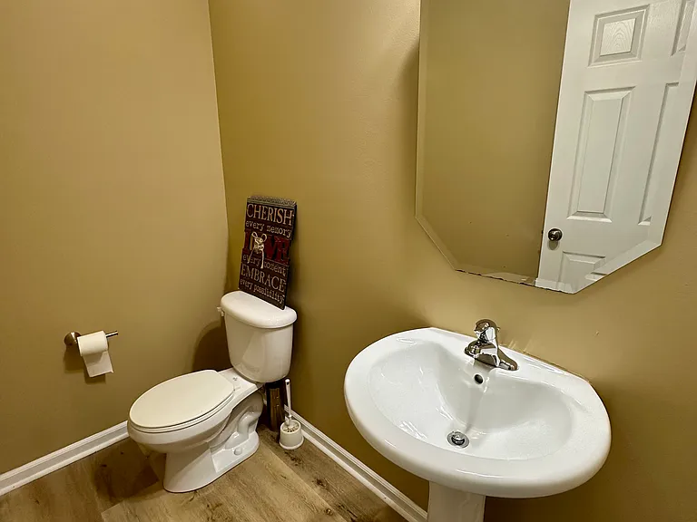 15713 Lakepoint Forest Dr — Photo 10