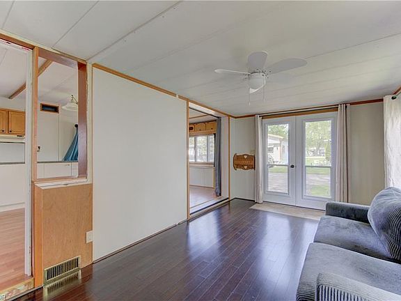 4th image of 580 Beaver Creek Rd #196