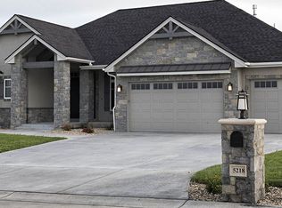 5218 Grand Luxe Dr, Manhattan, KS 66503