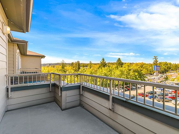 2nd image of 2222 152nd Ave NE #3