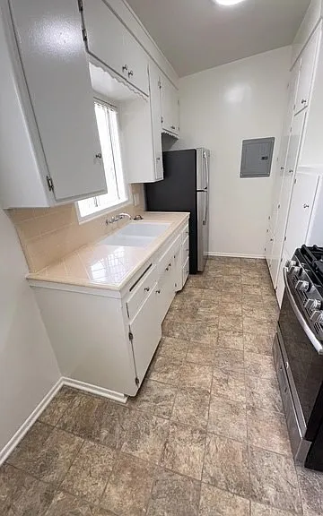 412 S Avenue 19 #19-7 — Photo 4