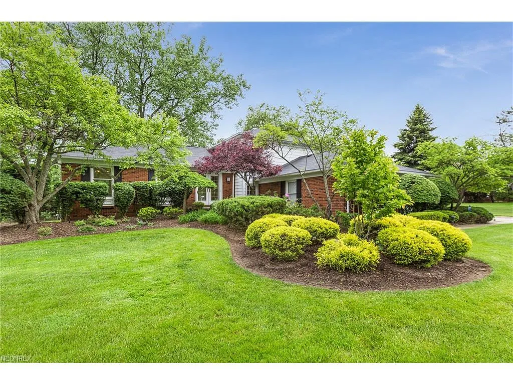 25760 Hurlingham Rd photo 1