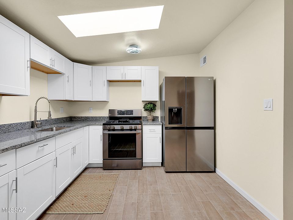 1st image of 1041 W Ebner Pl