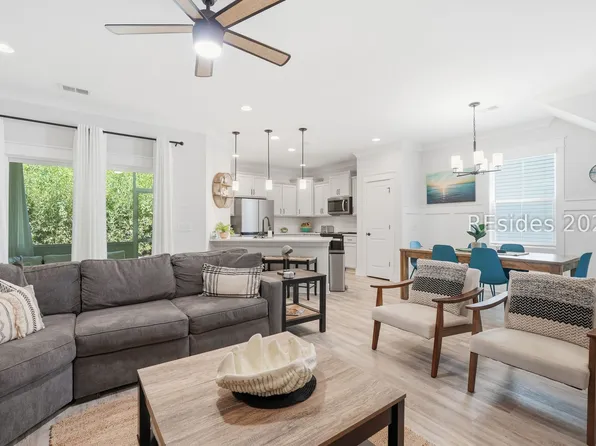 20 Pink Sand Ln, Hilton Head Island, SC 29926
