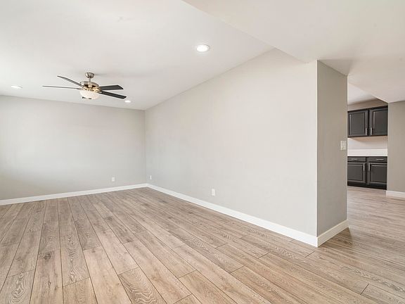 5th image of 6416 W Glenrosa Ave