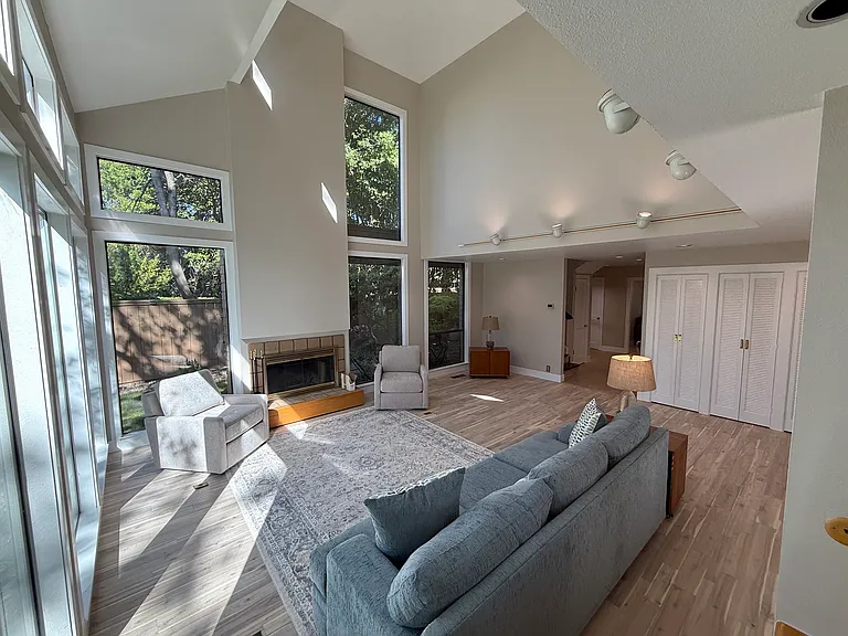 1751 Silverado Trl — Photo 1