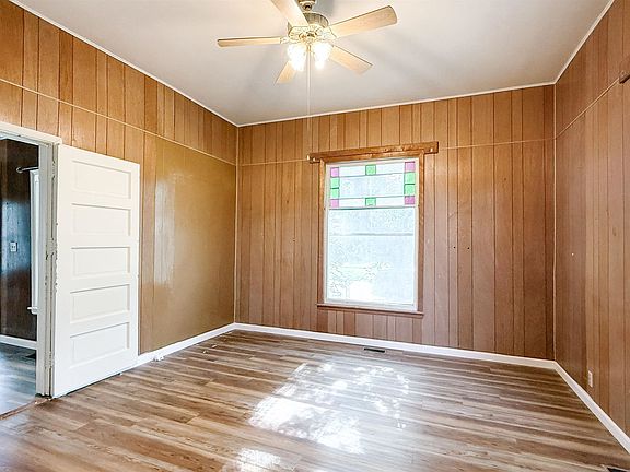 4th image of 407 S Pine St