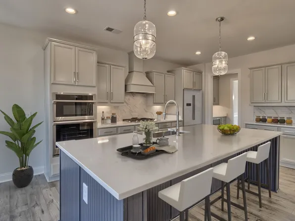 211 River Front Dr, Irmo, SC 29063