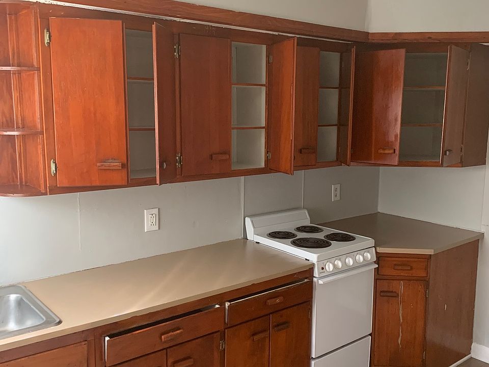 111 Ash St 111 Ash St Lewiston ME Zillow