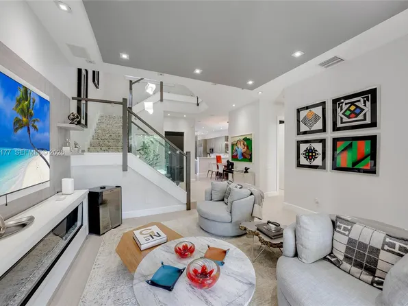 1366 Harbor Vw W, Hollywood, FL 33019