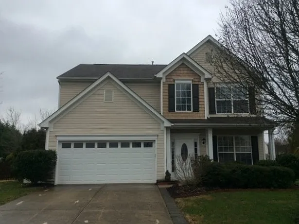 4537 Sedgewood Ln — Photo 1
