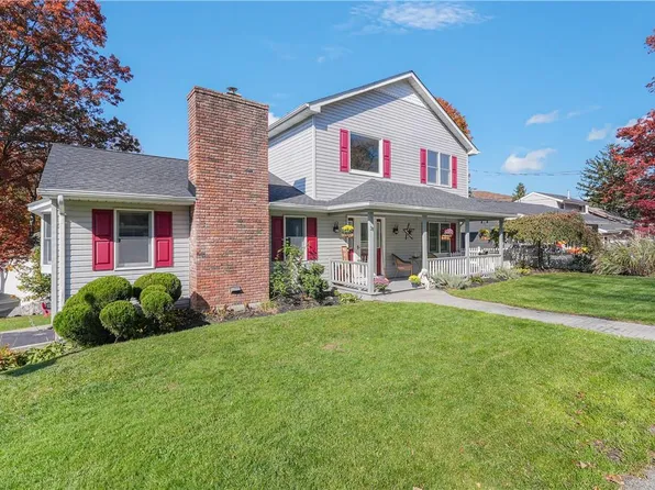 31 Windermere Avenue, Greenwood Lake, NY 10925