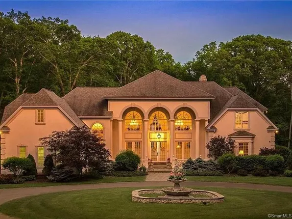17 Gate Post Lane, Woodbury, CT 06798