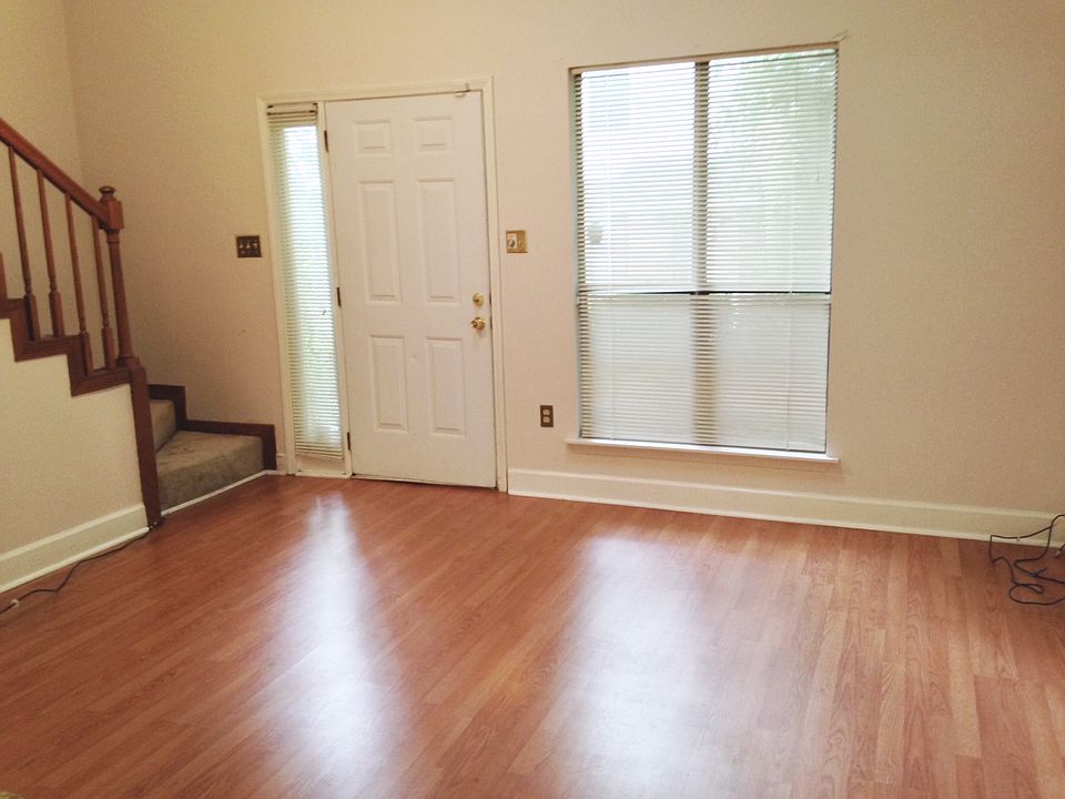 2nd image of 4371 Jefferson Woods Dr