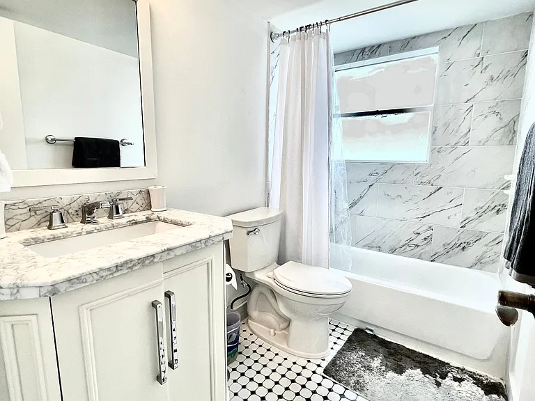 1881 Washington Ave #11 — Photo 20