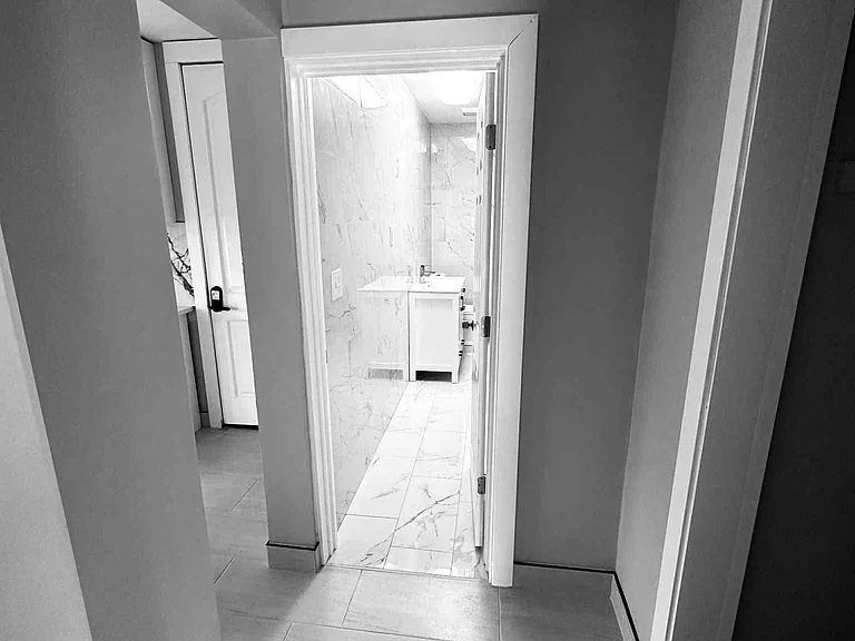 6 S Monterey Ave #2W — Photo 7