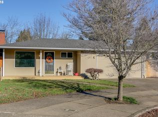 1705 Linnea Ave, Eugene, OR 97401