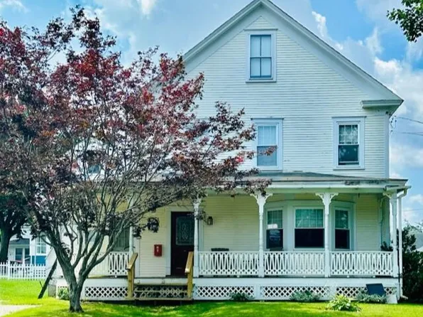 5 Turners Ave, Adams, MA 01220