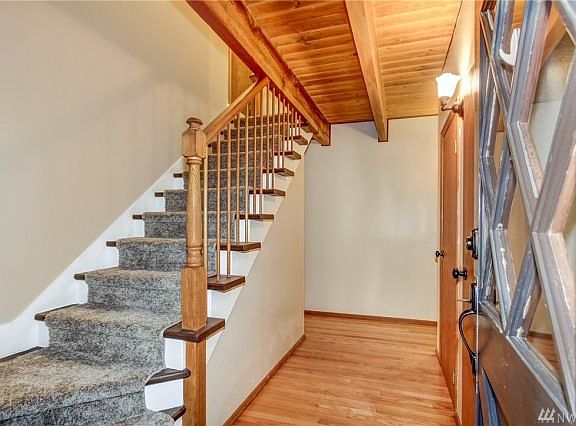 5th image of 17416 214th Ave NE