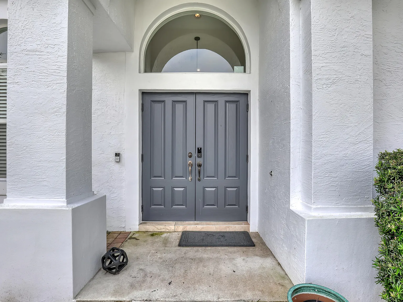 5 bed, 4.0 bath, 2954 sqft, $8,900 — Photo 4