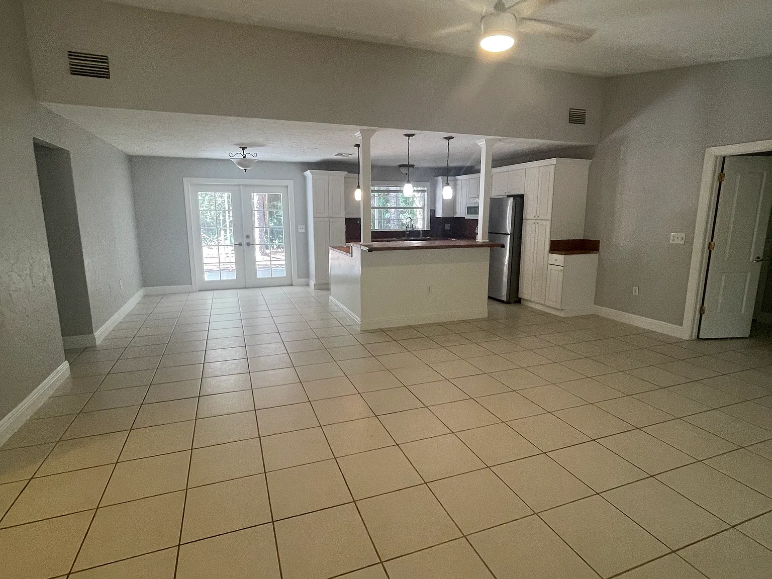 6040 English Oaks Ln — Photo 3